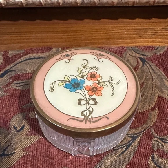 Vintage Floral Glass vanity jar - Picture 1 of 10